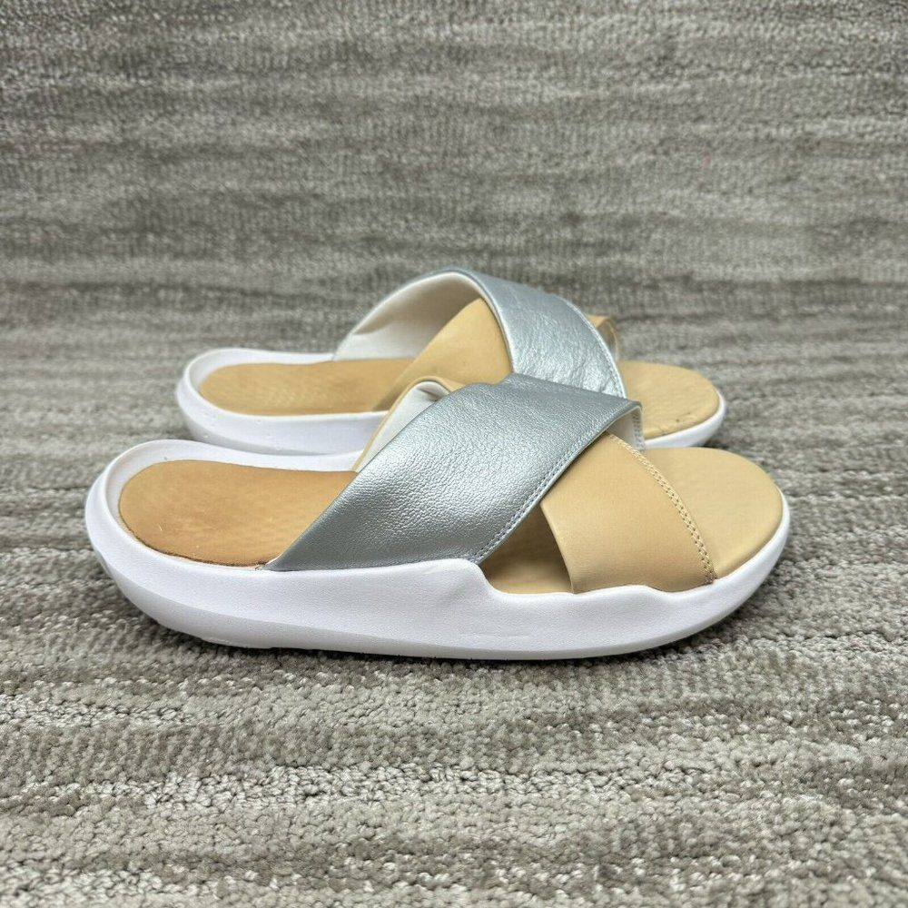 Nike Wmns Benassi Future Cross SE Premium AO2641-001 SIZE 8